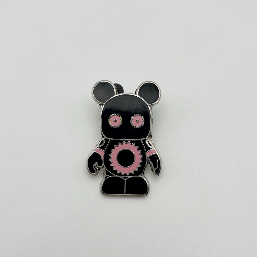 2010 Disney vinylmation pin
